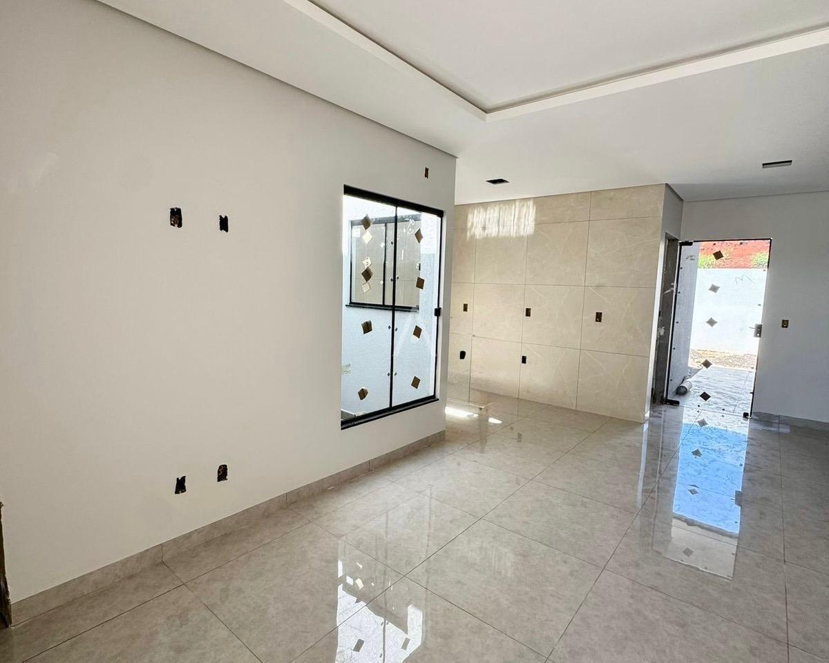 Casa Residencial para à venda no Bairro JARDIM COOPAGRO em TOLEDO: 