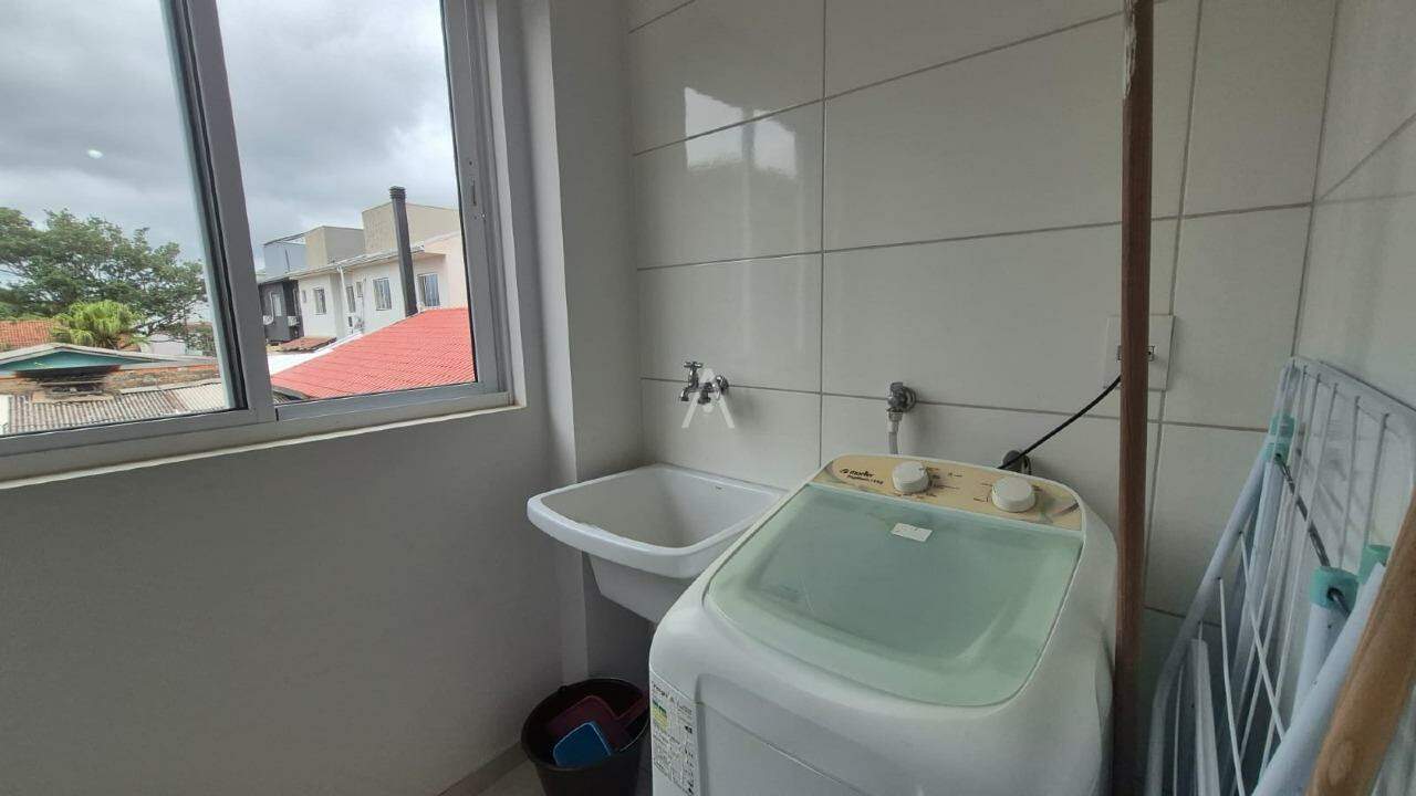 Apartamento para para aluguel no Bairro SANTA CRUZ em CASCAVEL: LAVANDERIA