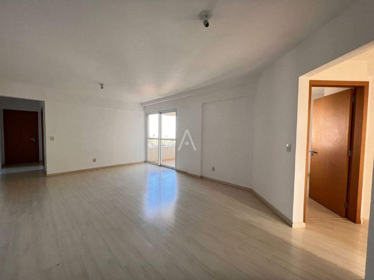 Apartamento para para aluguel no Bairro REGIAO DO LAGO em CASCAVEL: 