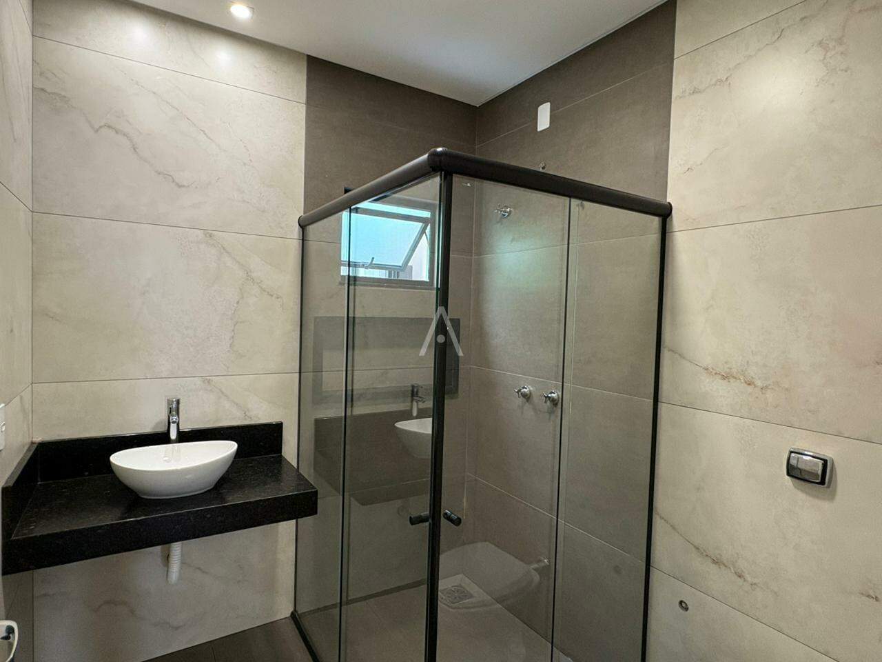 Casa Residencial para à venda no Bairro COQUEIRAL em CASCAVEL: 