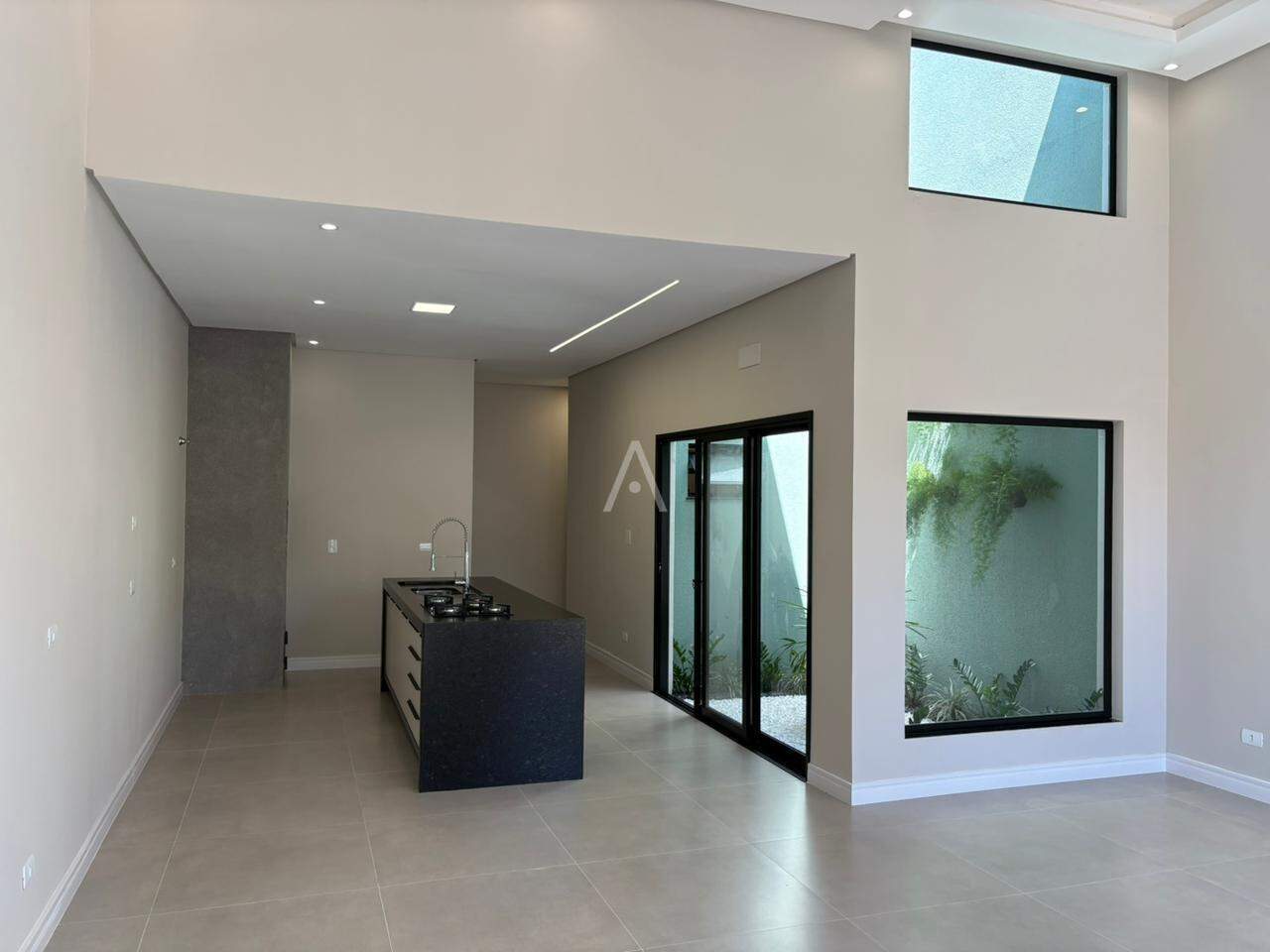 Casa Residencial para à venda no Bairro COQUEIRAL em CASCAVEL: 