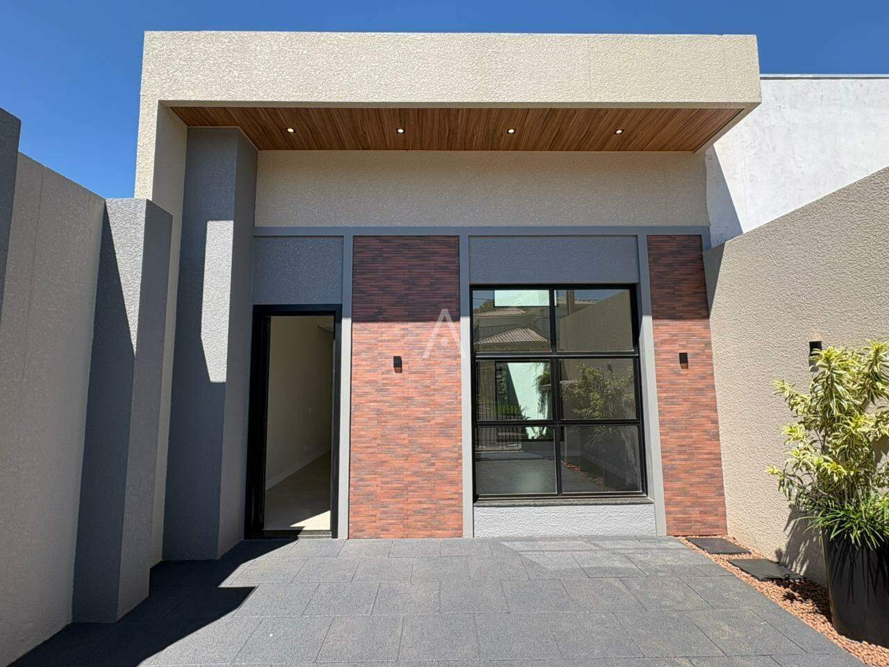 Casa Residencial para à venda no Bairro COQUEIRAL em CASCAVEL: 