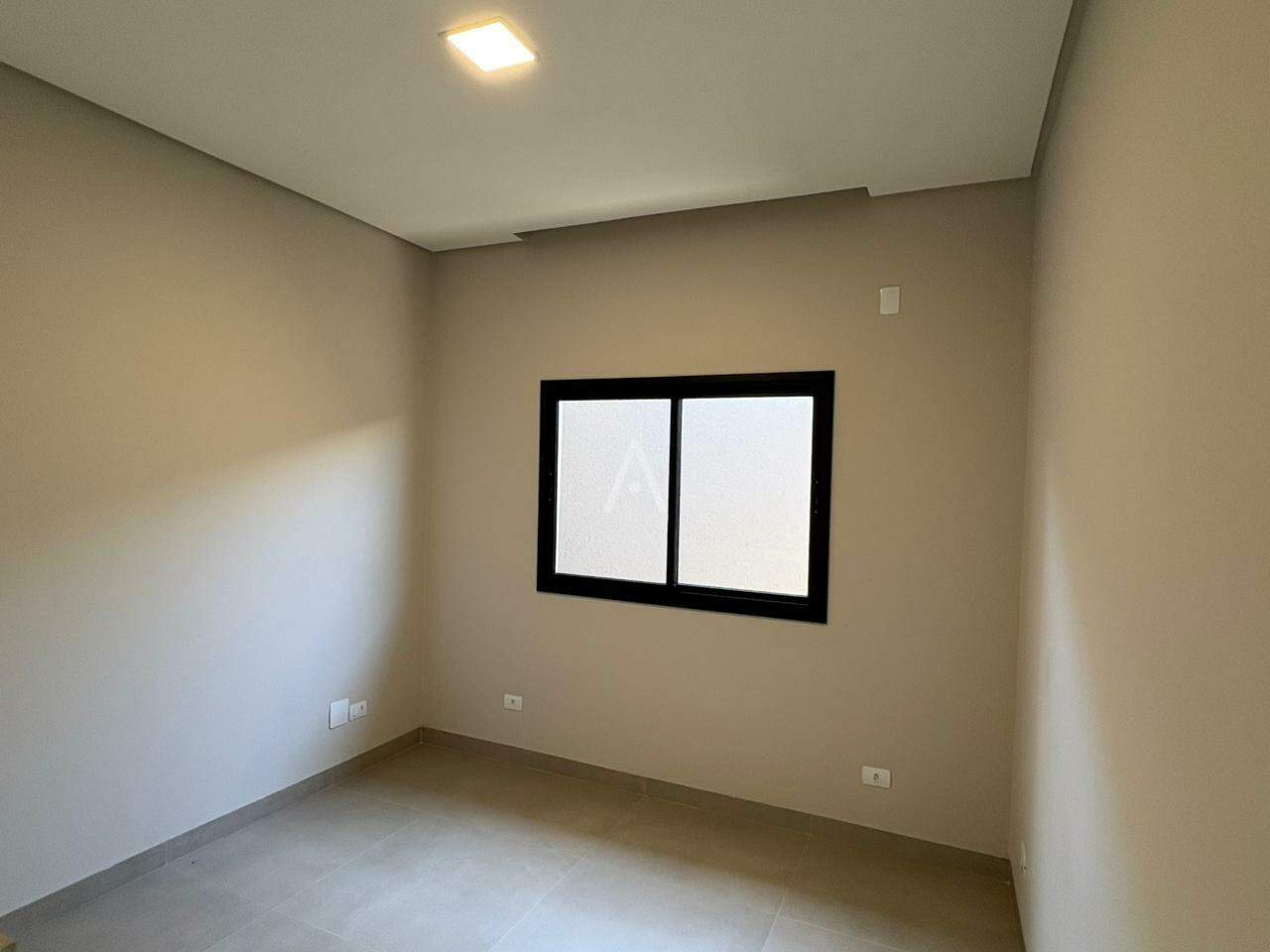 Casa Residencial para à venda no Bairro COQUEIRAL em CASCAVEL: 