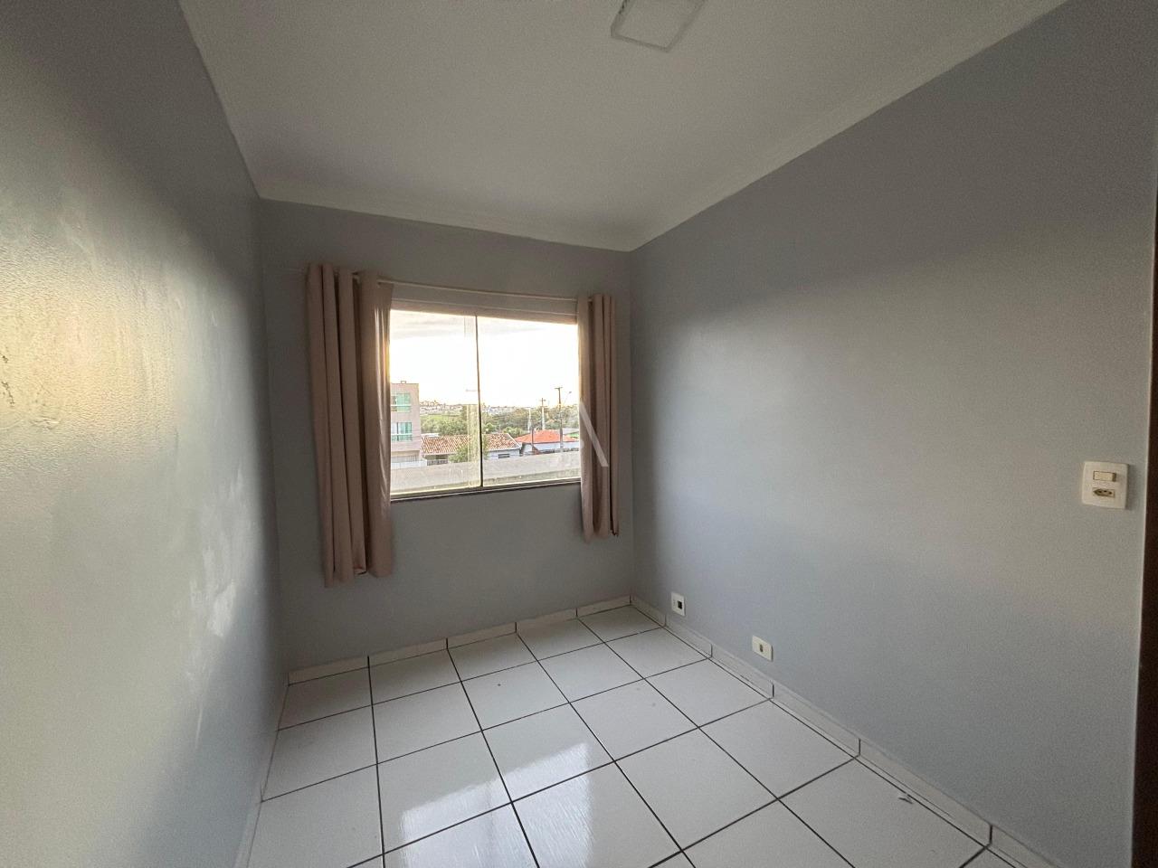 Apartamento para à venda no Bairro SANTA CRUZ em CASCAVEL: 