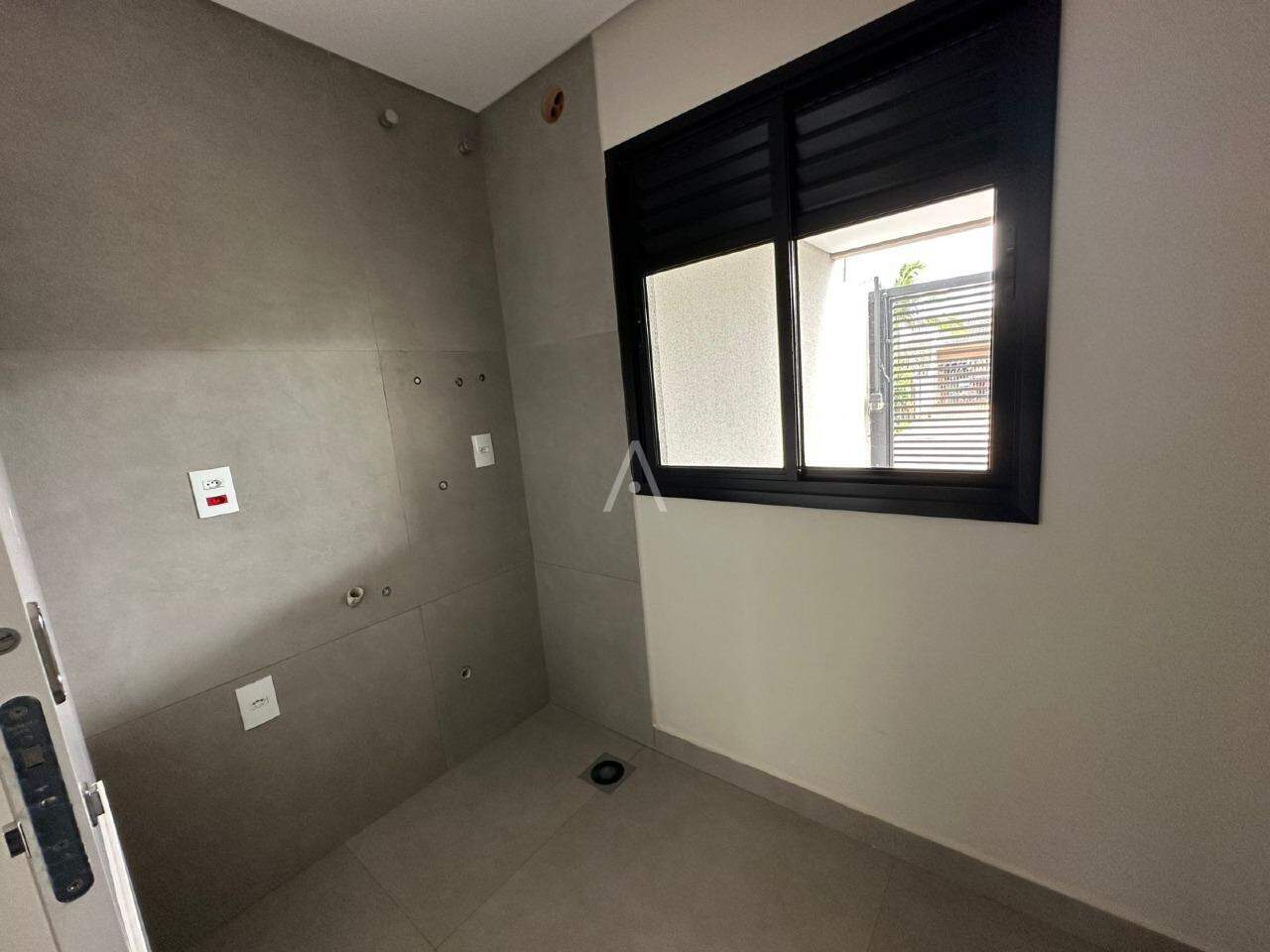 Sobrado para à venda no Bairro COUNTRY em CASCAVEL: 