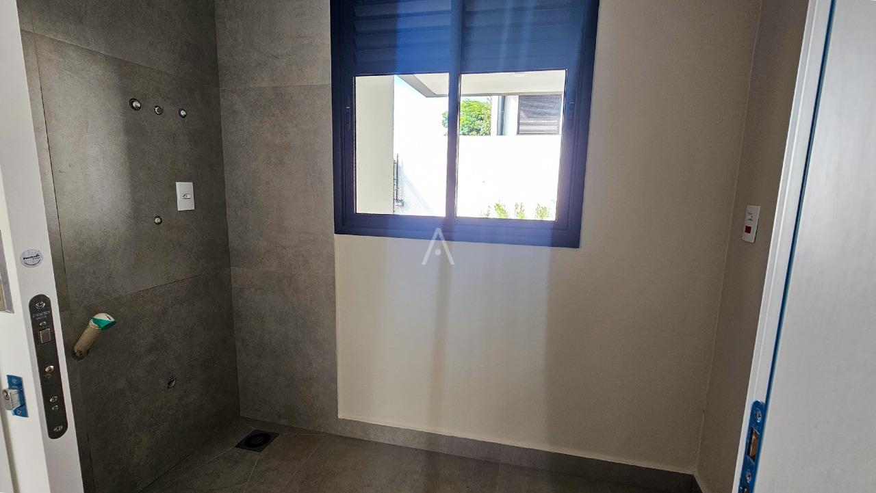 Sobrado para à venda no Bairro COUNTRY em CASCAVEL: 