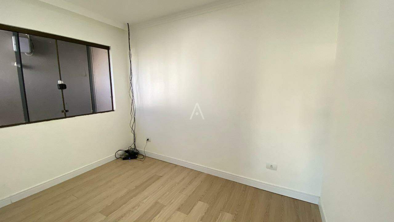 Casa Residencial para à venda no Bairro CANADA em CASCAVEL: