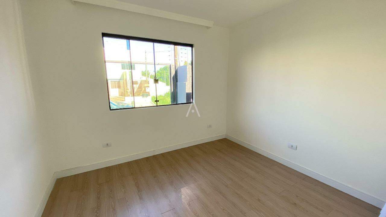 Casa Residencial para à venda no Bairro CANADA em CASCAVEL: