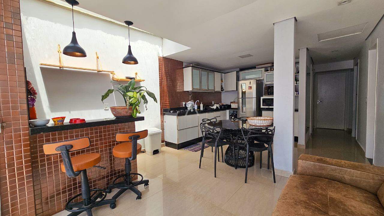 Casa Residencial para à venda no Bairro PARQUE VERDE em CASCAVEL: 