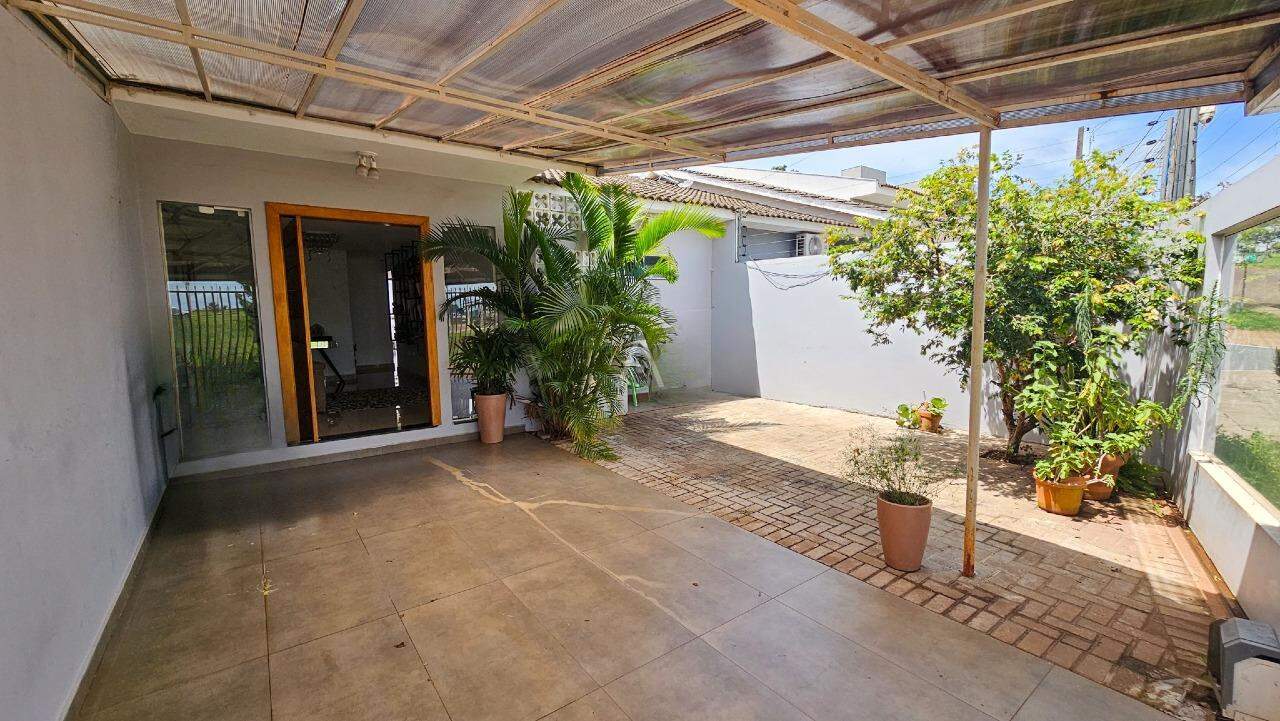Casa Residencial para à venda no Bairro PARQUE VERDE em CASCAVEL: 