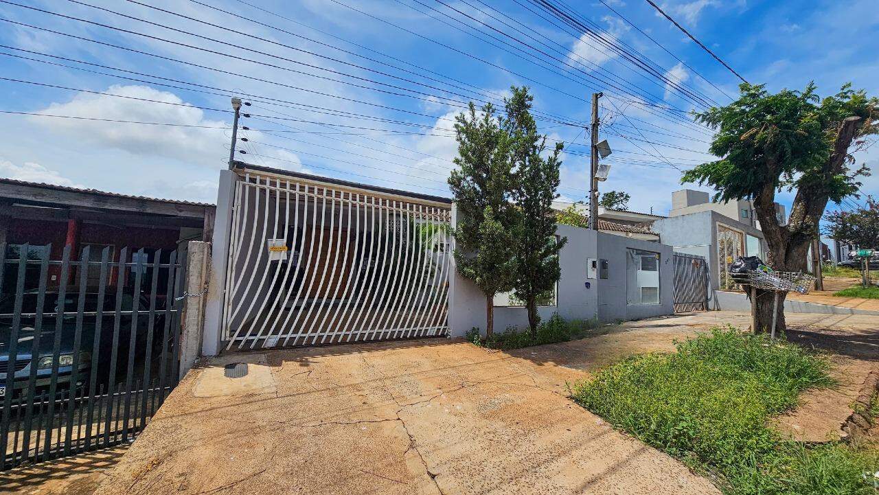 Casa Residencial para à venda no Bairro PARQUE VERDE em CASCAVEL: 