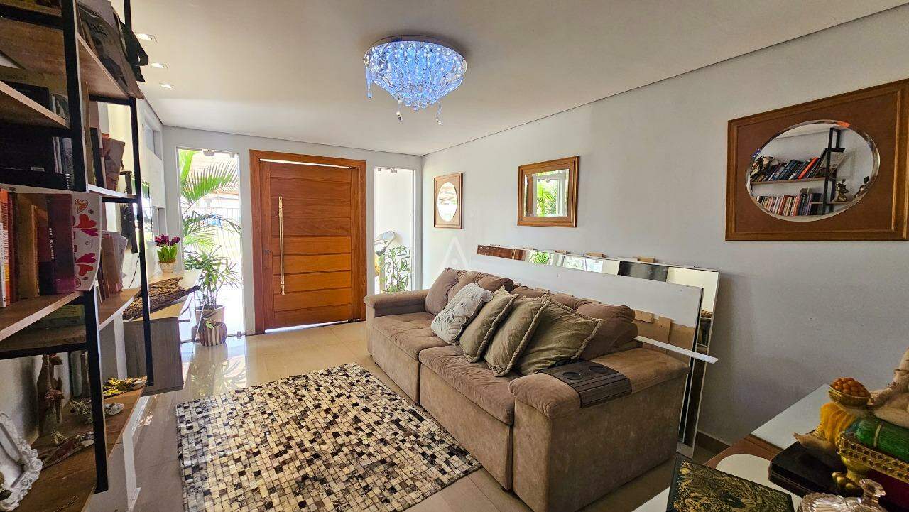 Casa Residencial para à venda no Bairro PARQUE VERDE em CASCAVEL: 