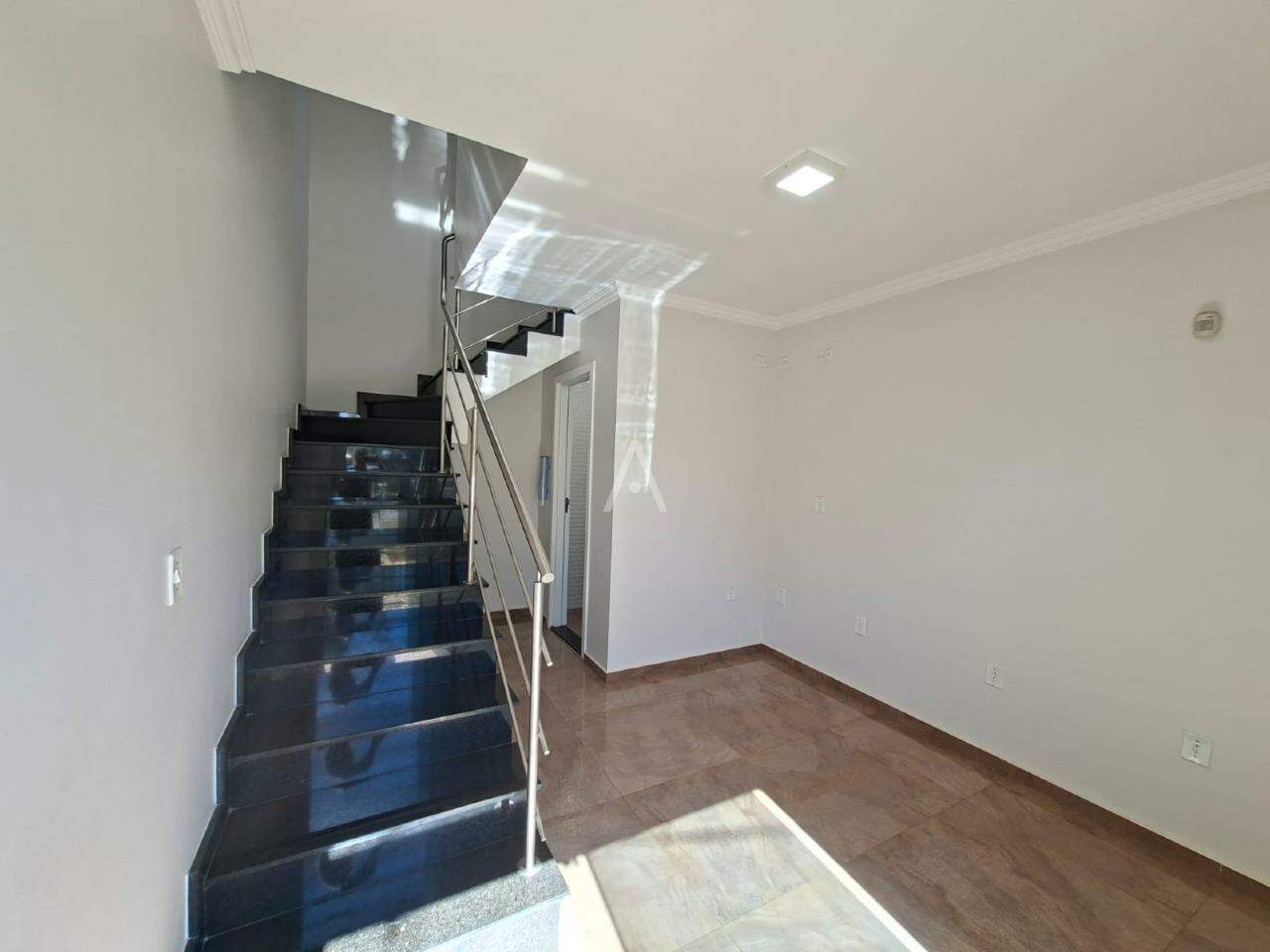 Casa Comercial para para aluguel no Bairro NEVA em CASCAVEL: Recepção