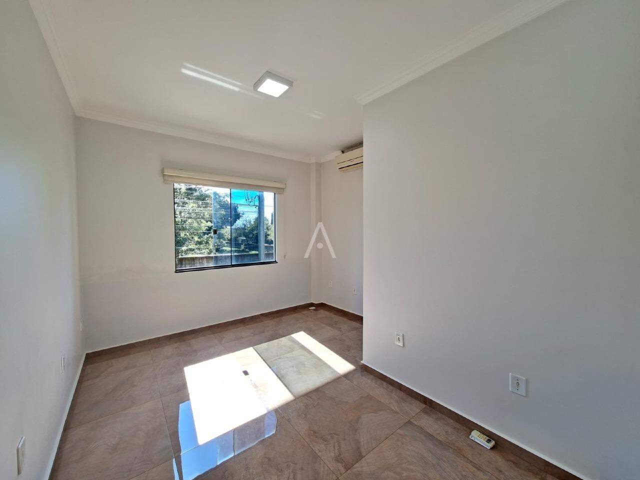 Casa Comercial para para aluguel no Bairro NEVA em CASCAVEL: Sala02