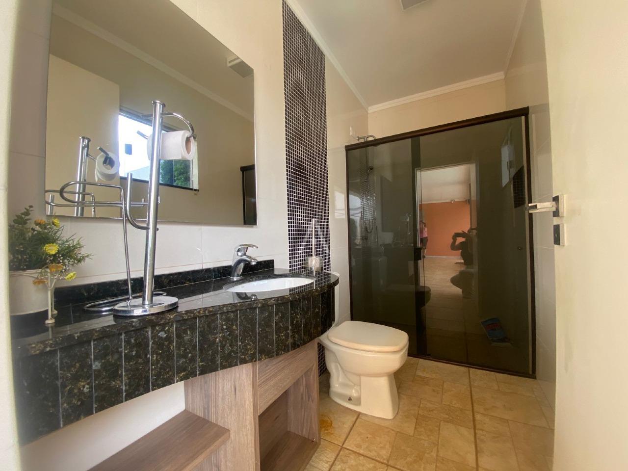 Sobrado para para aluguel no Bairro NEVA em CASCAVEL: 