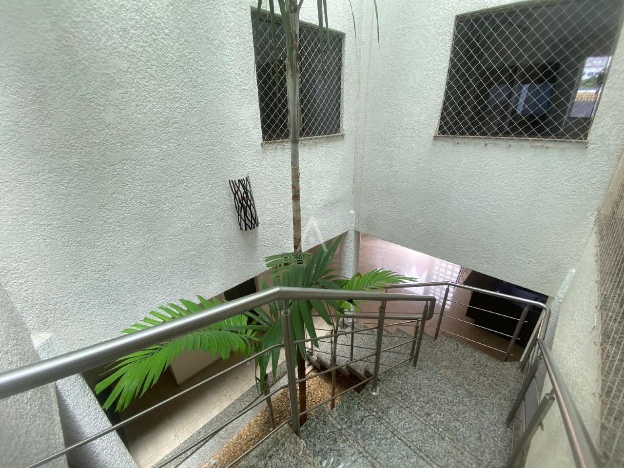 Sobrado para para aluguel no Bairro NEVA em CASCAVEL: 