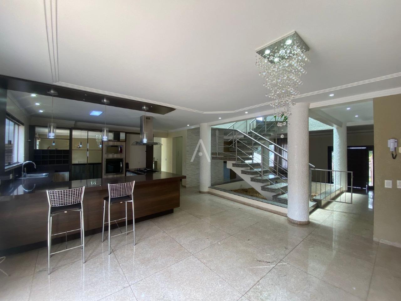 Sobrado para para aluguel no Bairro NEVA em CASCAVEL: 