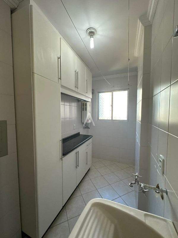 Apartamento para para aluguel no Bairro CENTRO em CASCAVEL: ÁREA DE SERVIÇO