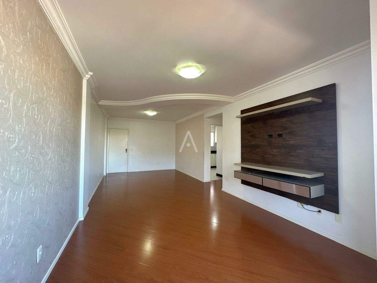Apartamento para para aluguel no Bairro CENTRO em CASCAVEL: SALA