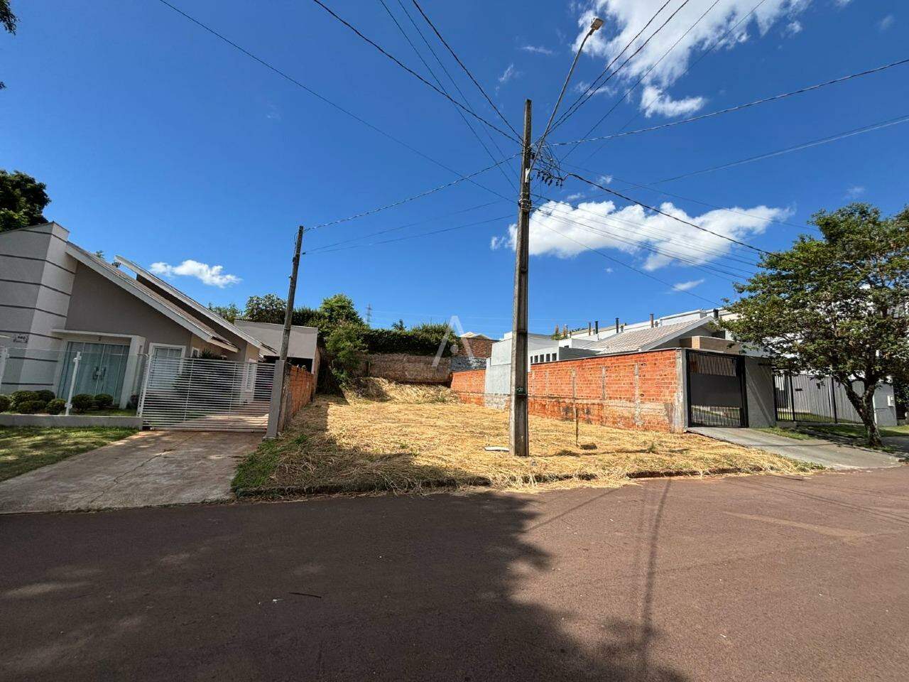 Terreno para à venda no Bairro JARDIM PANCERA em TOLEDO: 