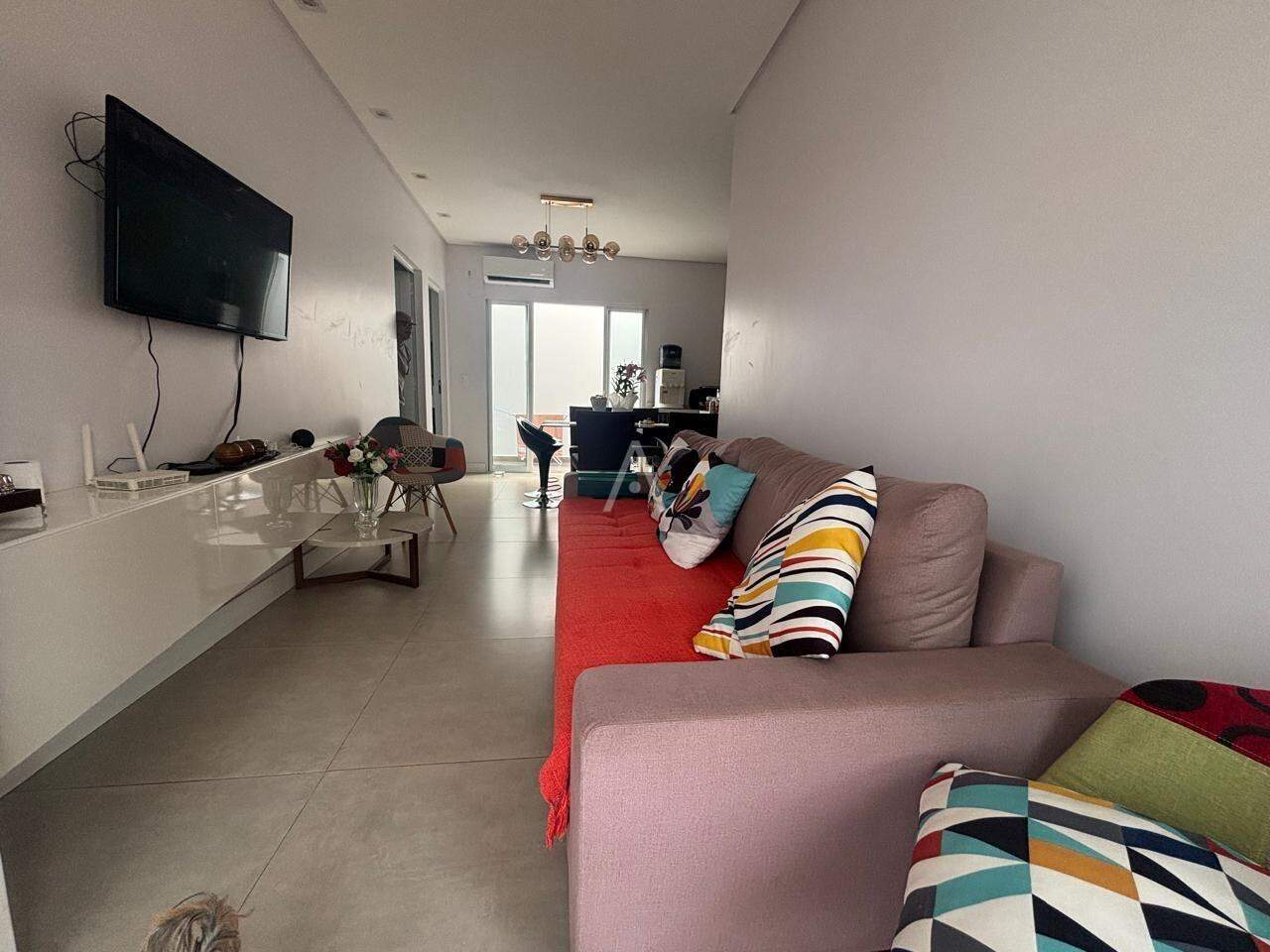 Casa Residencial para à venda no Bairro CONTINENTAL PARK em CASCAVEL: 