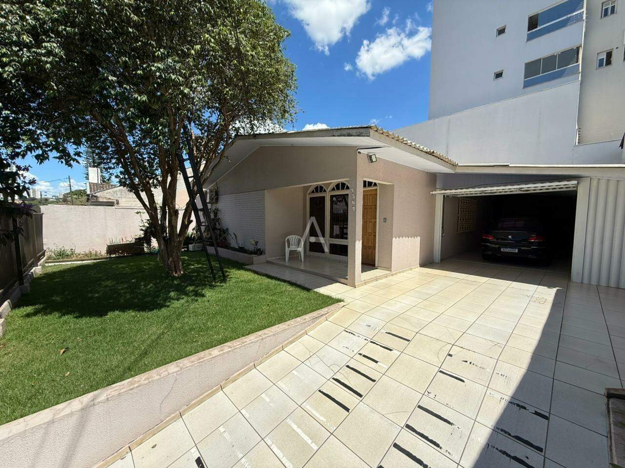 Casa Residencial para à venda no Bairro CENTRO em CASCAVEL: 