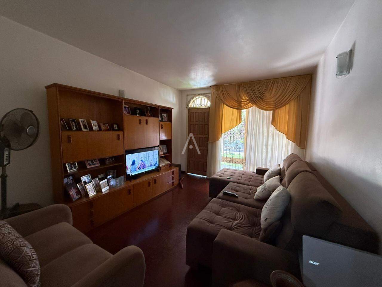 Casa Residencial para à venda no Bairro CENTRO em CASCAVEL: 