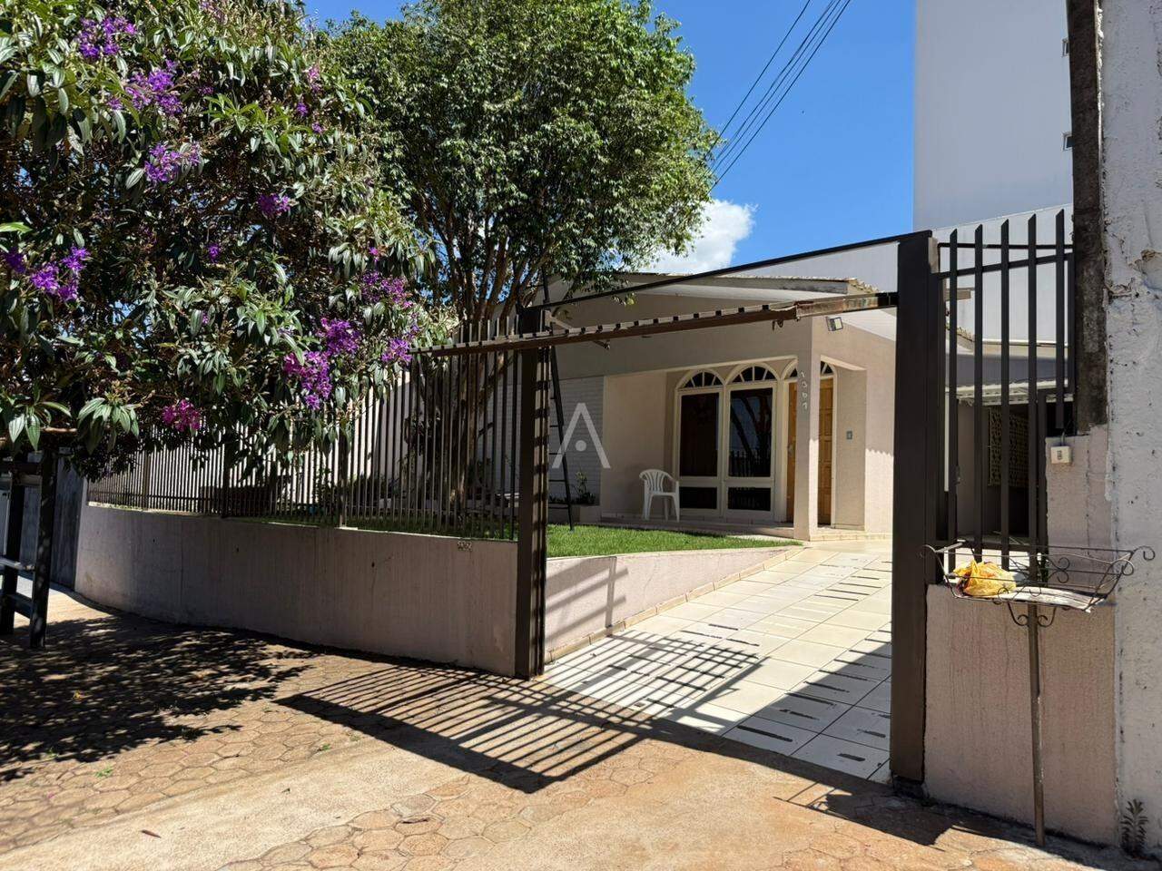 Casa Residencial para à venda no Bairro CENTRO em CASCAVEL: 