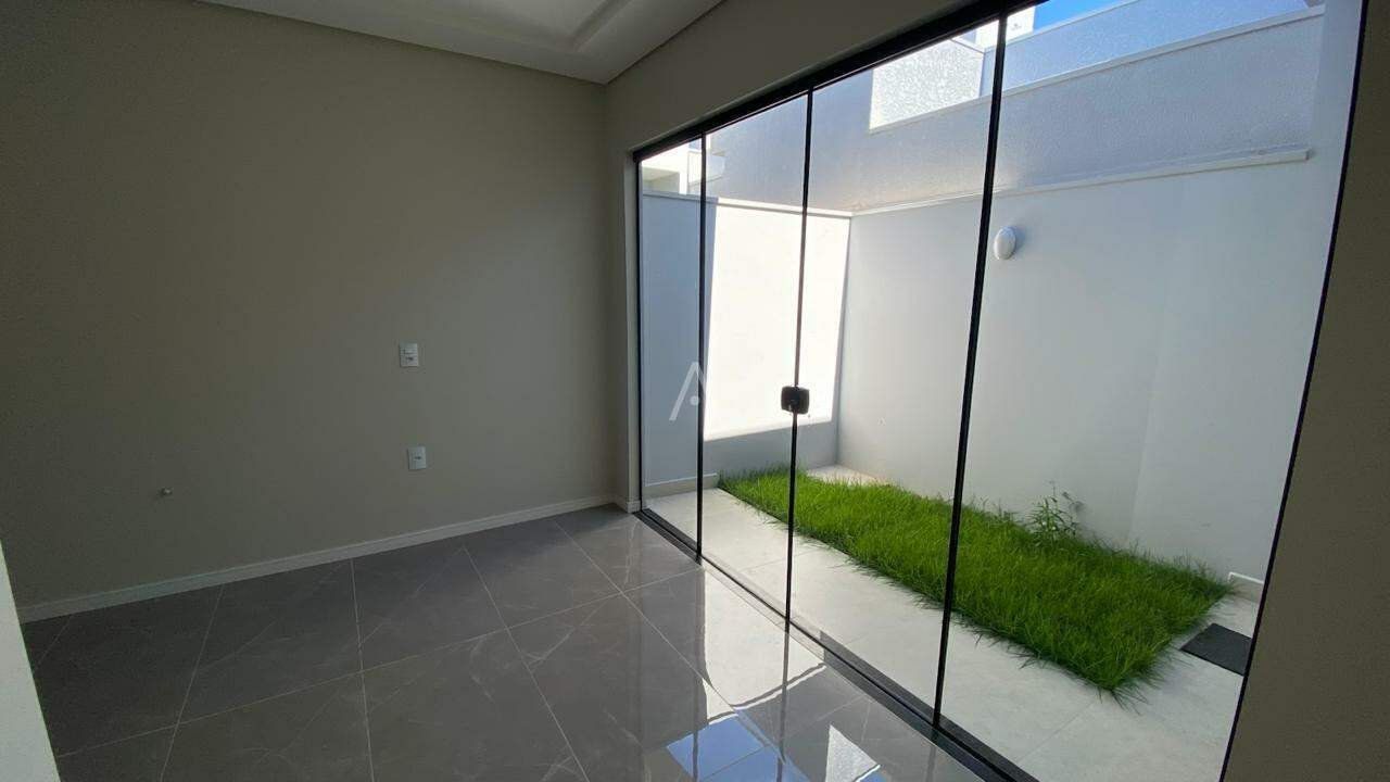 Casa Residencial para à venda no Bairro JARDIM COOPAGRO em TOLEDO: 