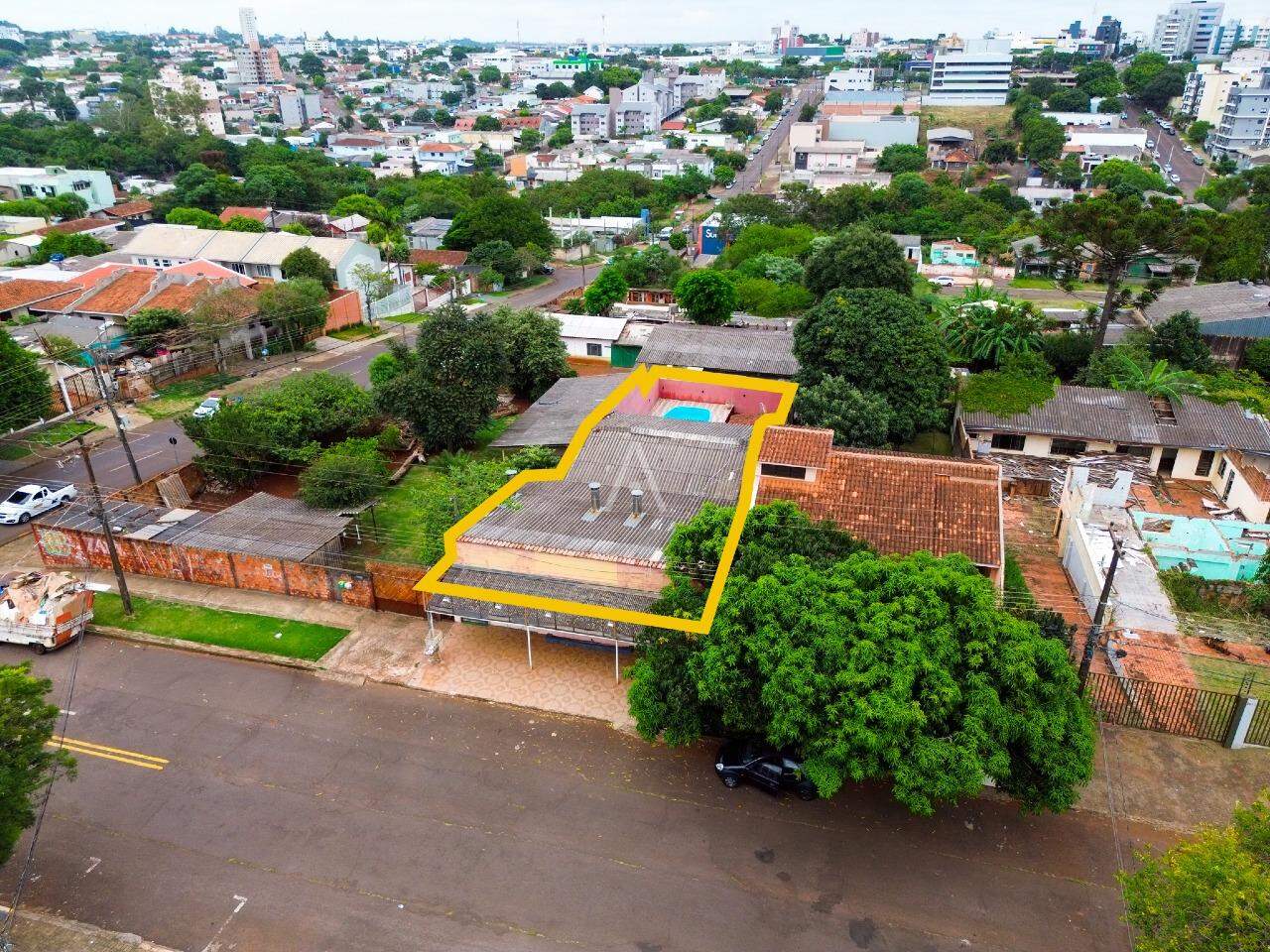 Casa Residencial para à venda no Bairro CENTRO em CASCAVEL: 