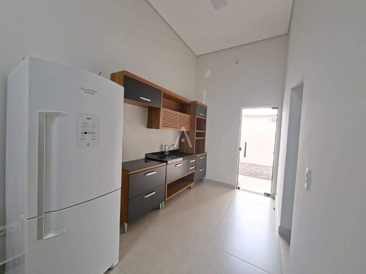 Casa Residencial para para aluguel no Bairro Vista Linda em CASCAVEL: 