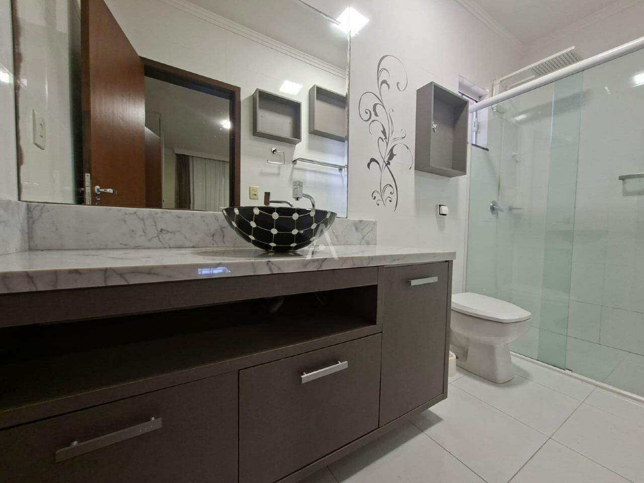 Sobrado para para aluguel no Bairro PARQUE SAO PAULO em CASCAVEL: 