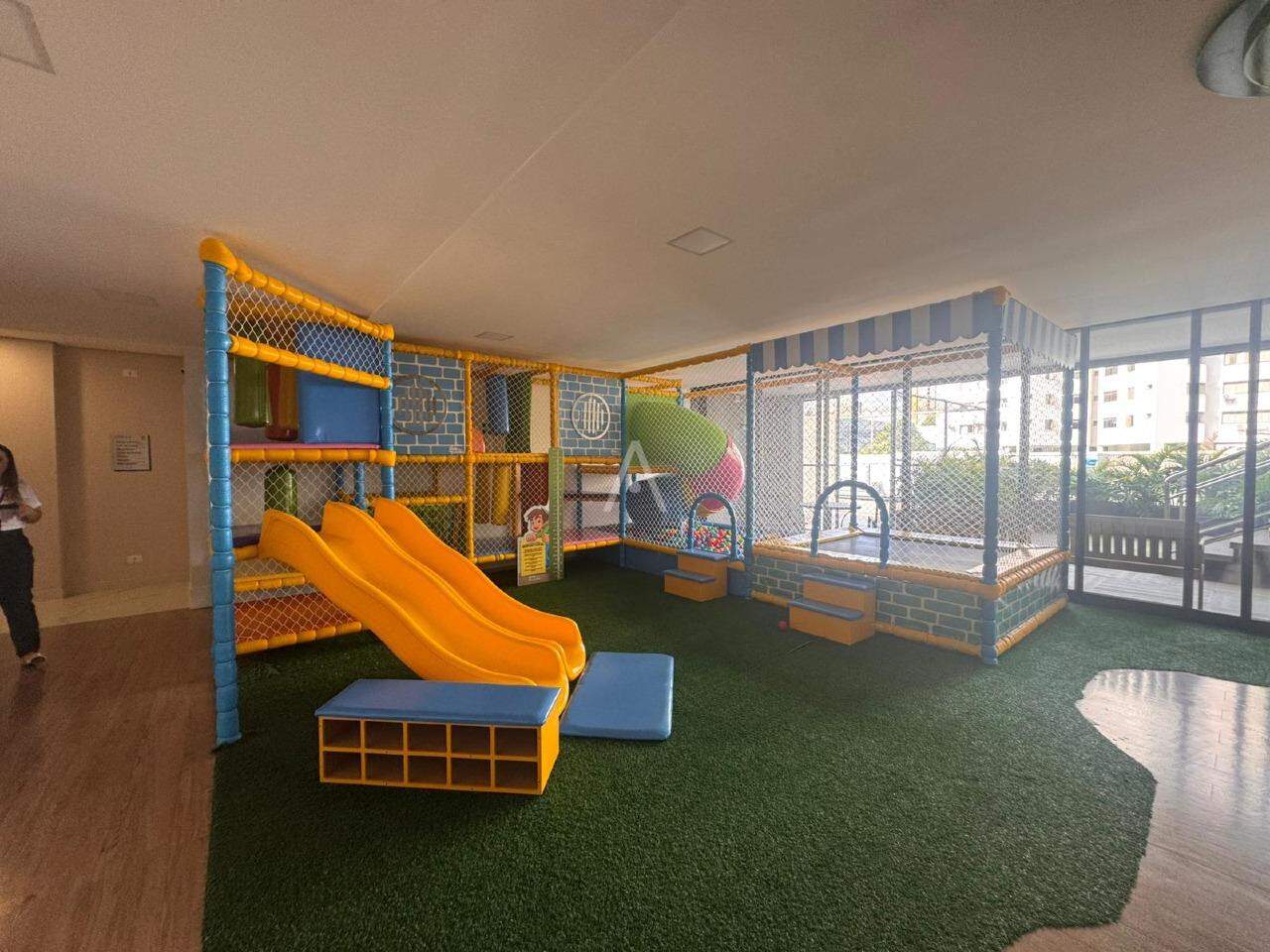 Apartamento para para aluguel no Bairro CENTRO em CASCAVEL: 