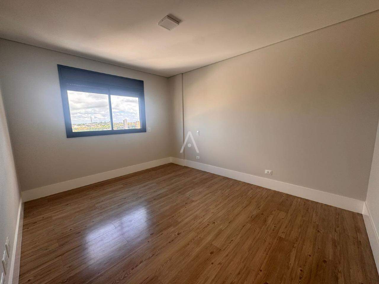 Apartamento para para aluguel no Bairro CENTRO em CASCAVEL: 