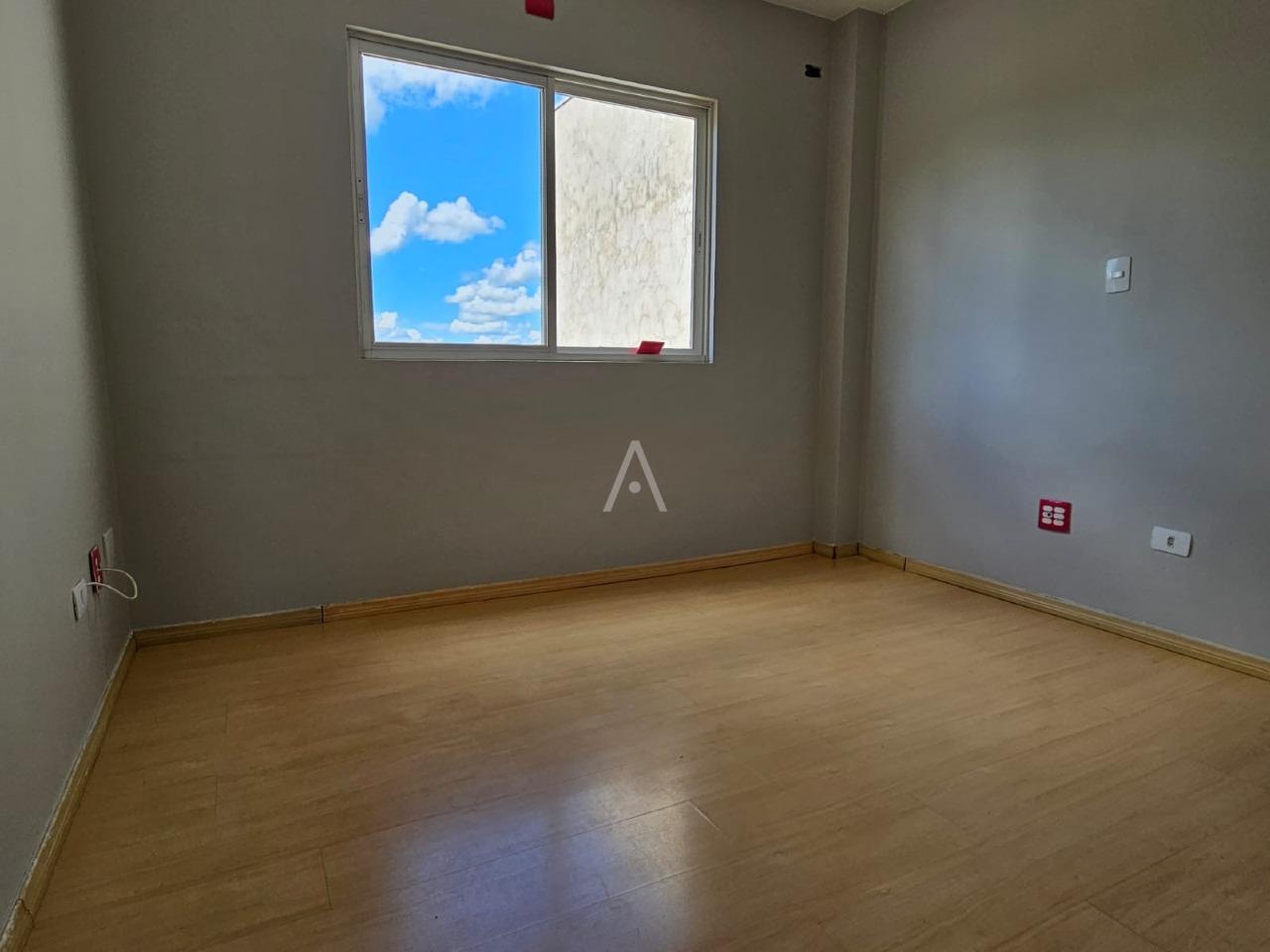 Sobrado para à venda no Bairro CENTRO em CASCAVEL: 