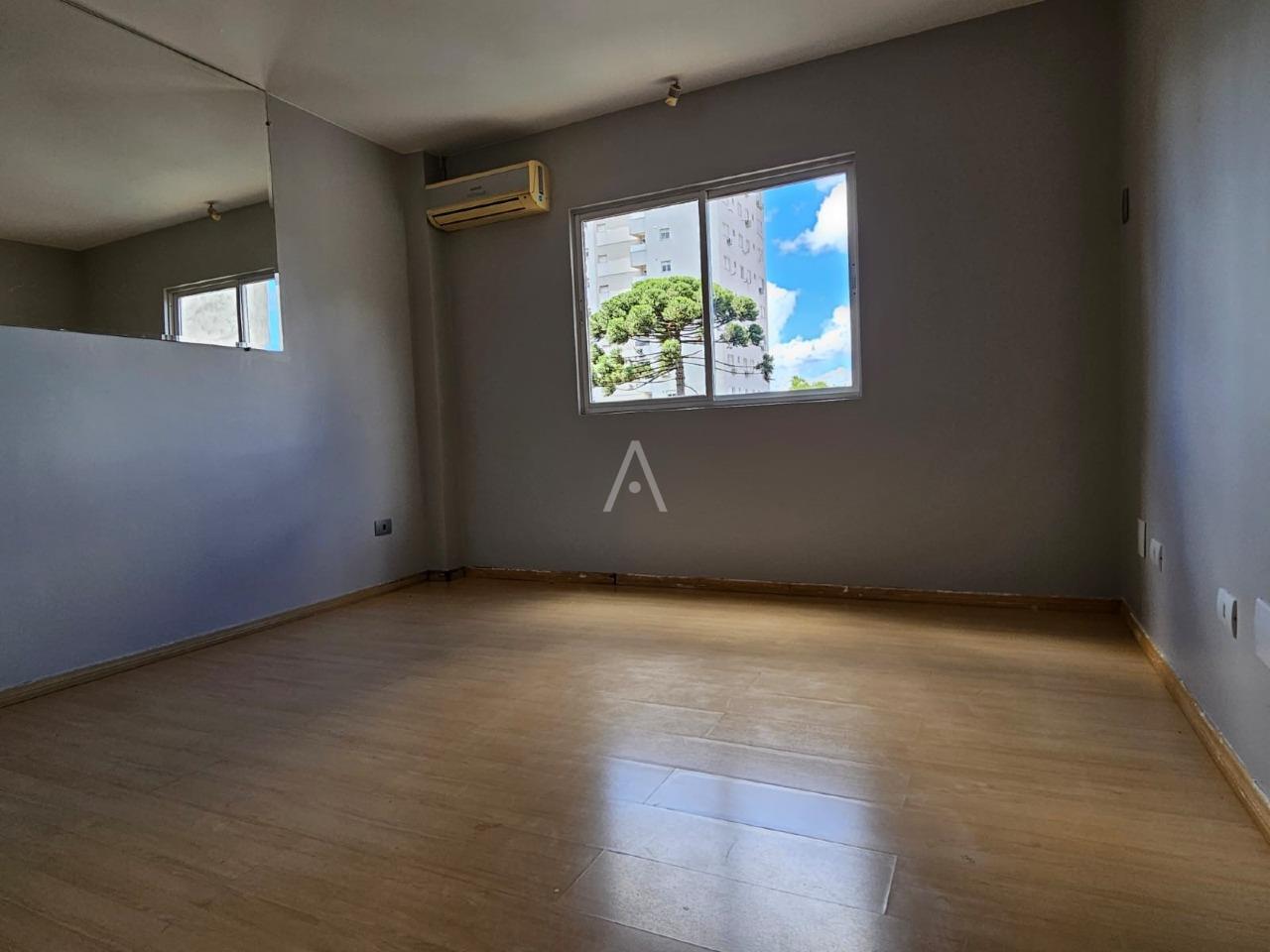 Sobrado para à venda no Bairro CENTRO em CASCAVEL: 