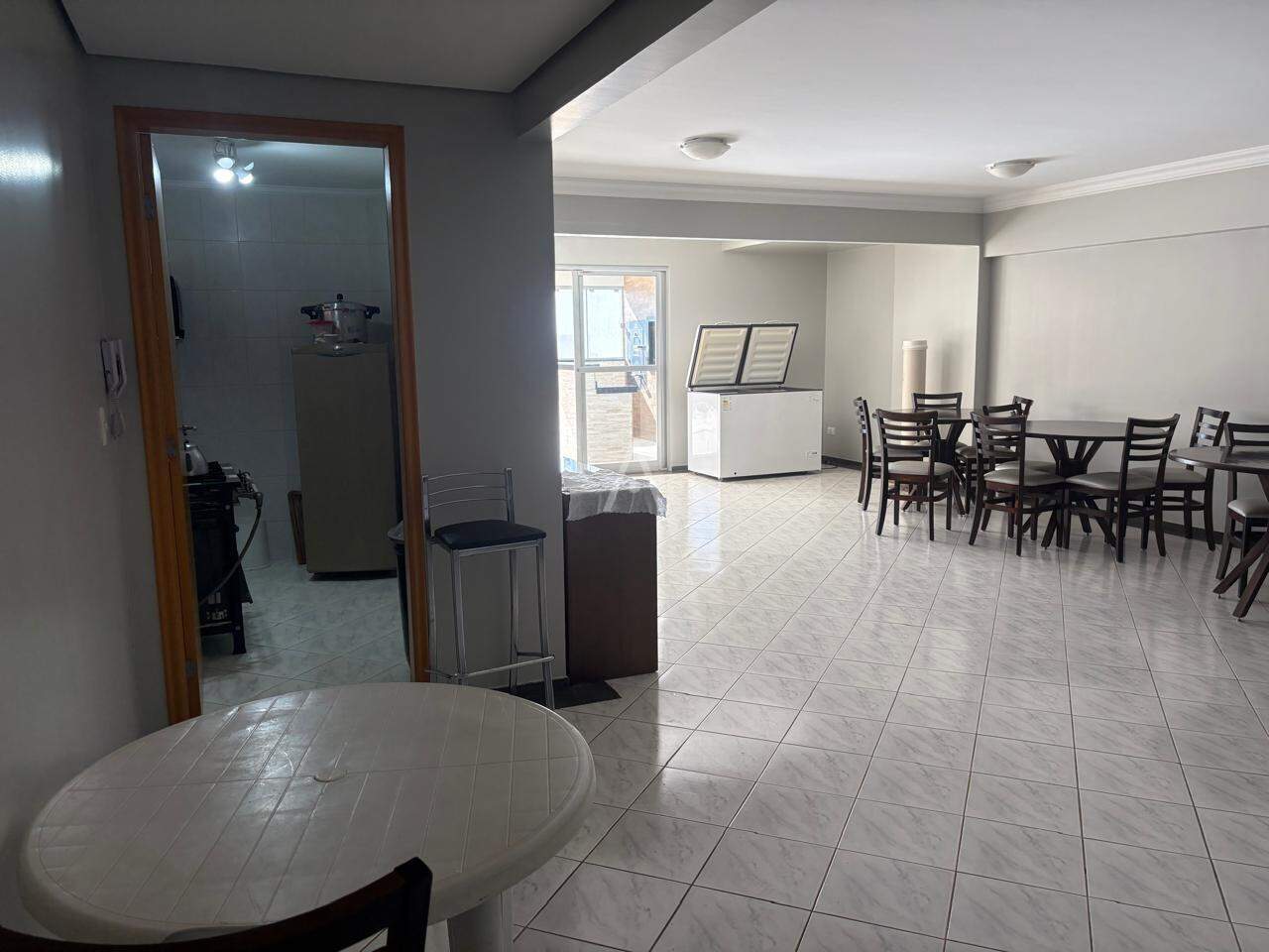 Apartamento para à venda no Bairro CENTRO em CASCAVEL: cozinha e salao de festas