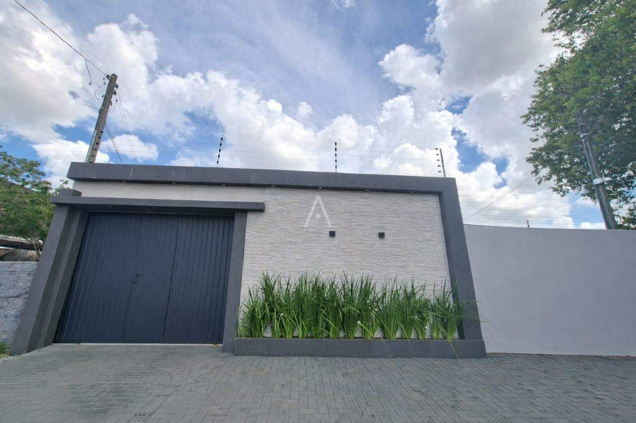 Casa Residencial para à venda no Bairro Pioneiros Catarinenses em CASCAVEL: 