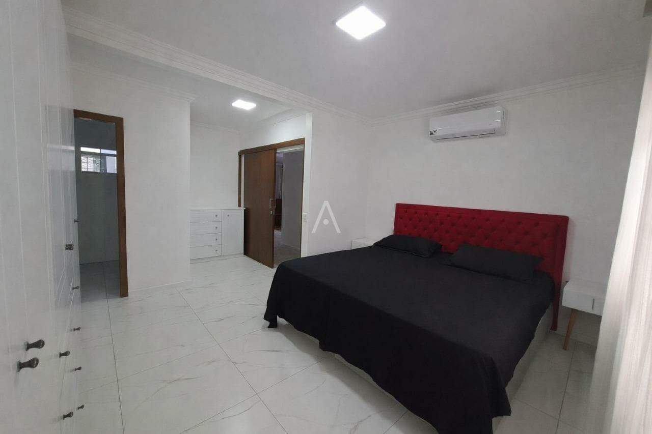 Casa Residencial para à venda no Bairro Pioneiros Catarinenses em CASCAVEL: suíte 01