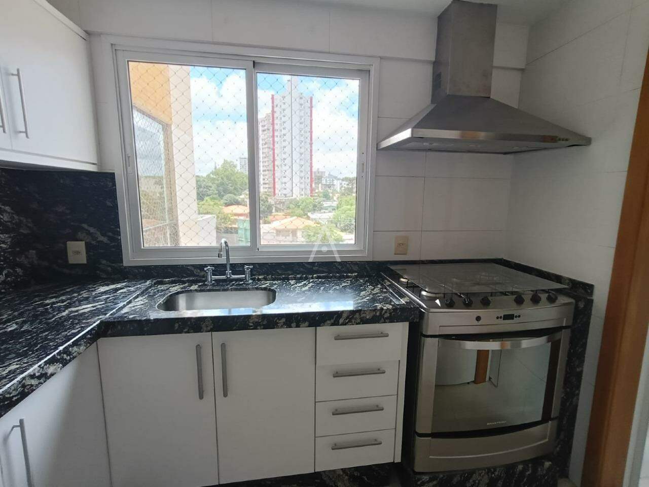Apartamento para para aluguel no Bairro CENTRO em CASCAVEL: 