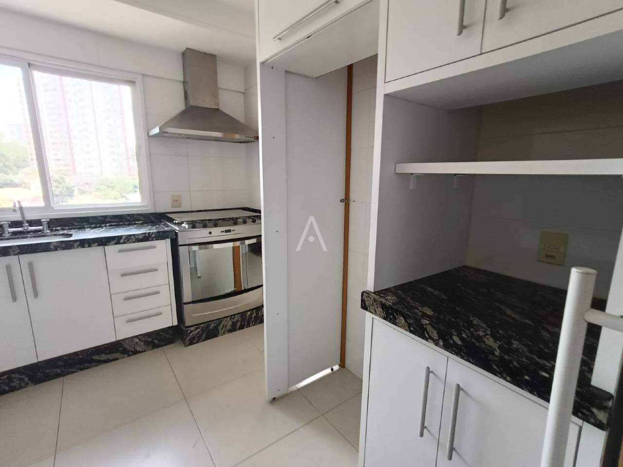 Apartamento para para aluguel no Bairro CENTRO em CASCAVEL: 