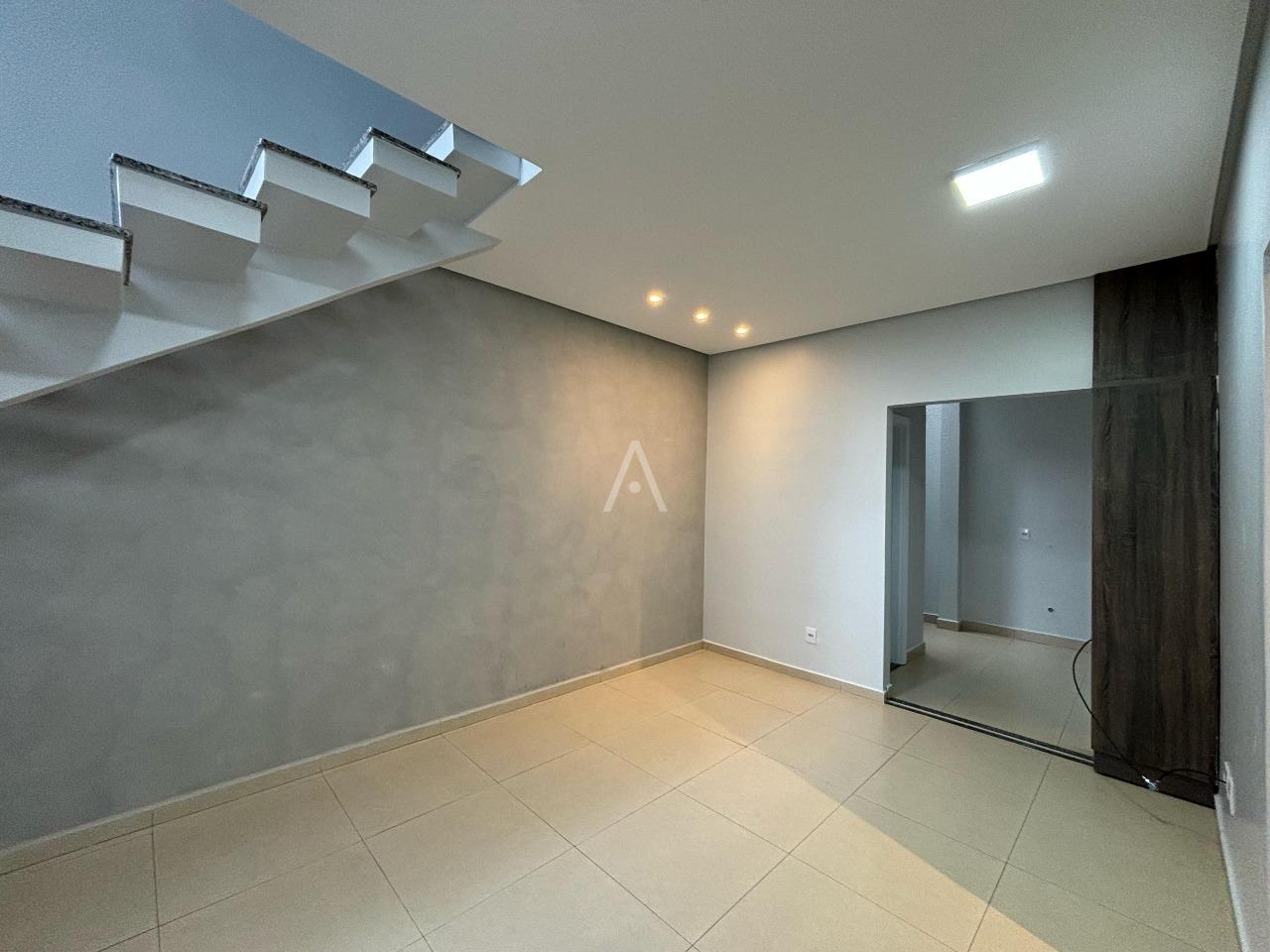 Sobrado para à venda no Bairro NEVA em CASCAVEL: 