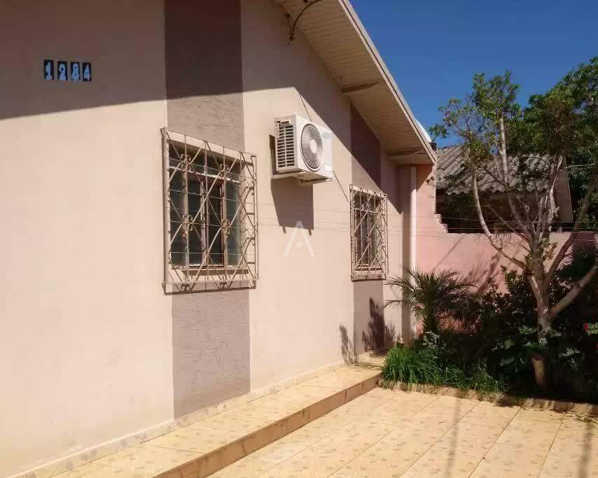 Casa Residencial para à venda no Bairro Jardim Europa/América em TOLEDO: 
