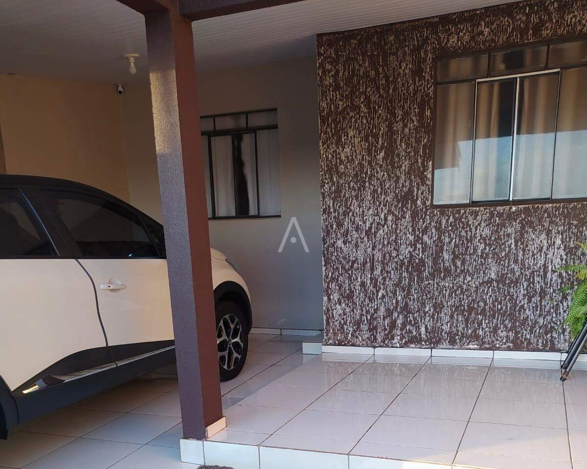 Casa Residencial para à venda no Bairro PINHEIRINHO em TOLEDO: 