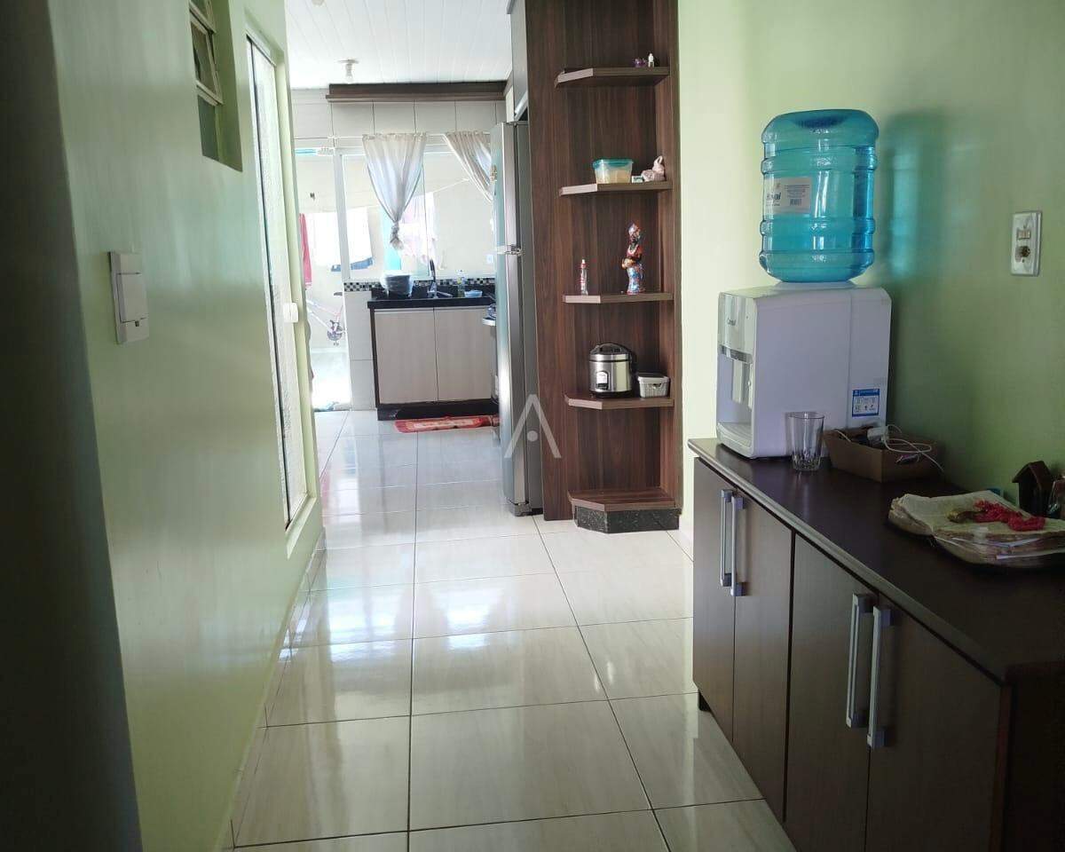 Casa Residencial para à venda no Bairro PINHEIRINHO em TOLEDO: 