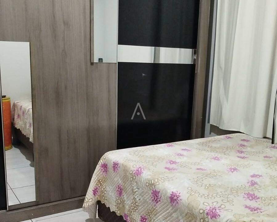 Casa Residencial para à venda no Bairro PINHEIRINHO em TOLEDO: