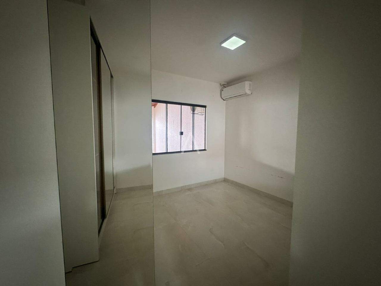 Casa Residencial para para aluguel no Bairro PARQUE VERDE em CASCAVEL: 