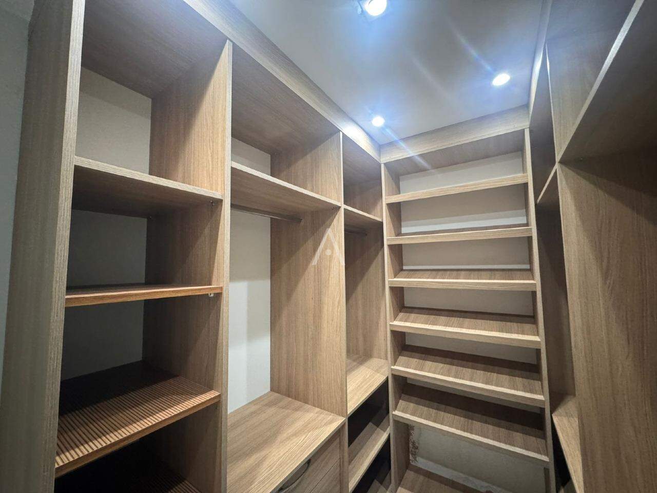 Casa Residencial para para aluguel no Bairro PARQUE VERDE em CASCAVEL: 