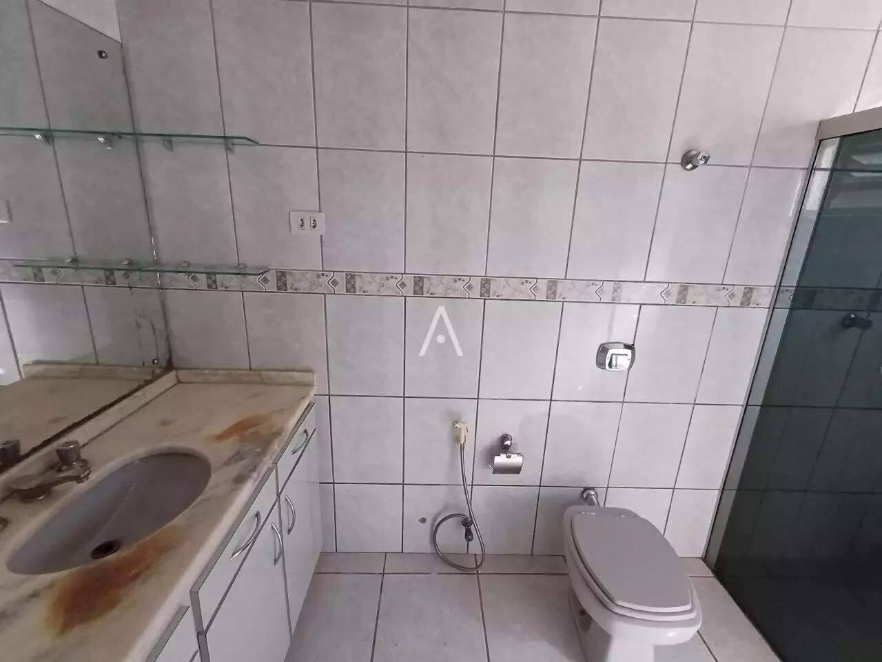 Casa Residencial para à venda no Bairro CENTRO em CASCAVEL: 
