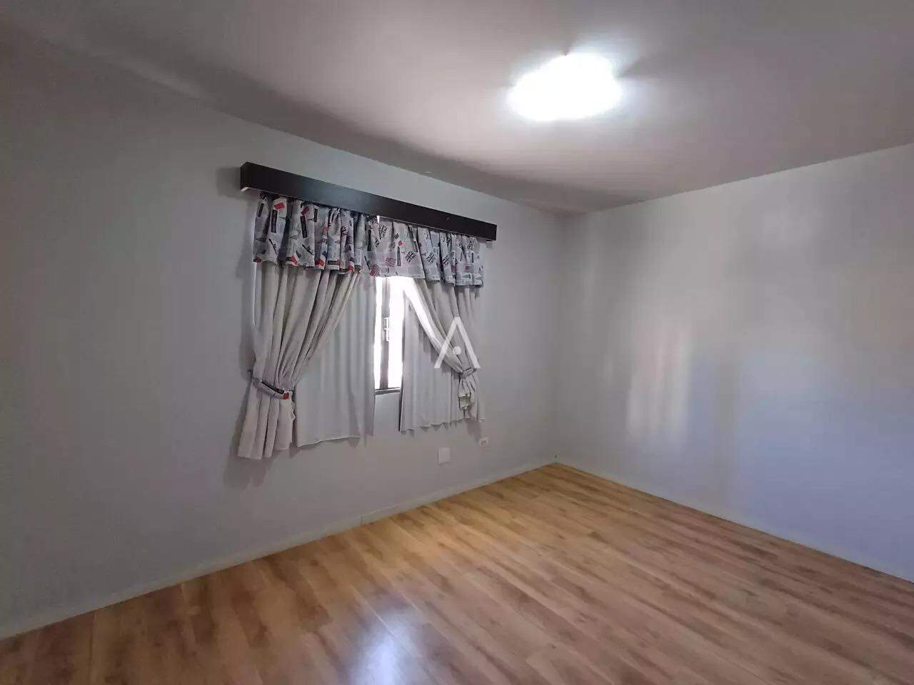 Casa Residencial para à venda no Bairro CENTRO em CASCAVEL: 